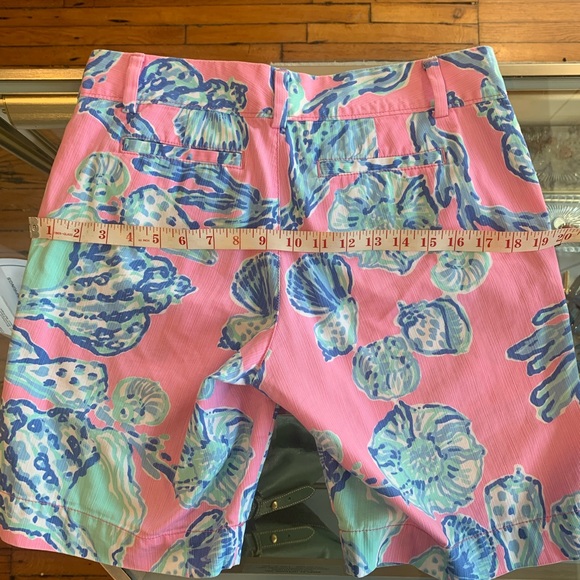 Lilly Pulitzer Barefoot Princess Chipper short - Picture 4 of 7